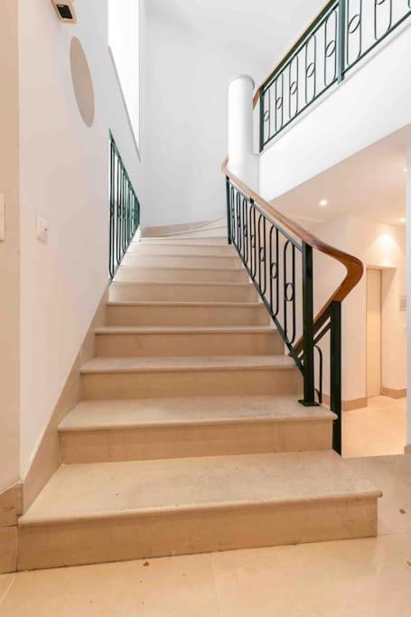 Historical 3 Bedroom Duplex In *