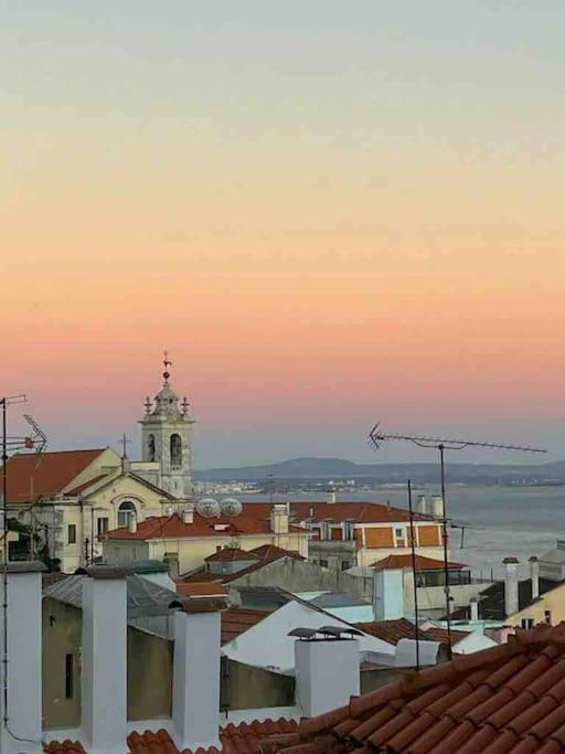 Historical 3 Bedroom Duplex In Lissabon